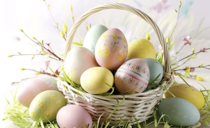 Vendredi Saint, Pâques et 1er mai.